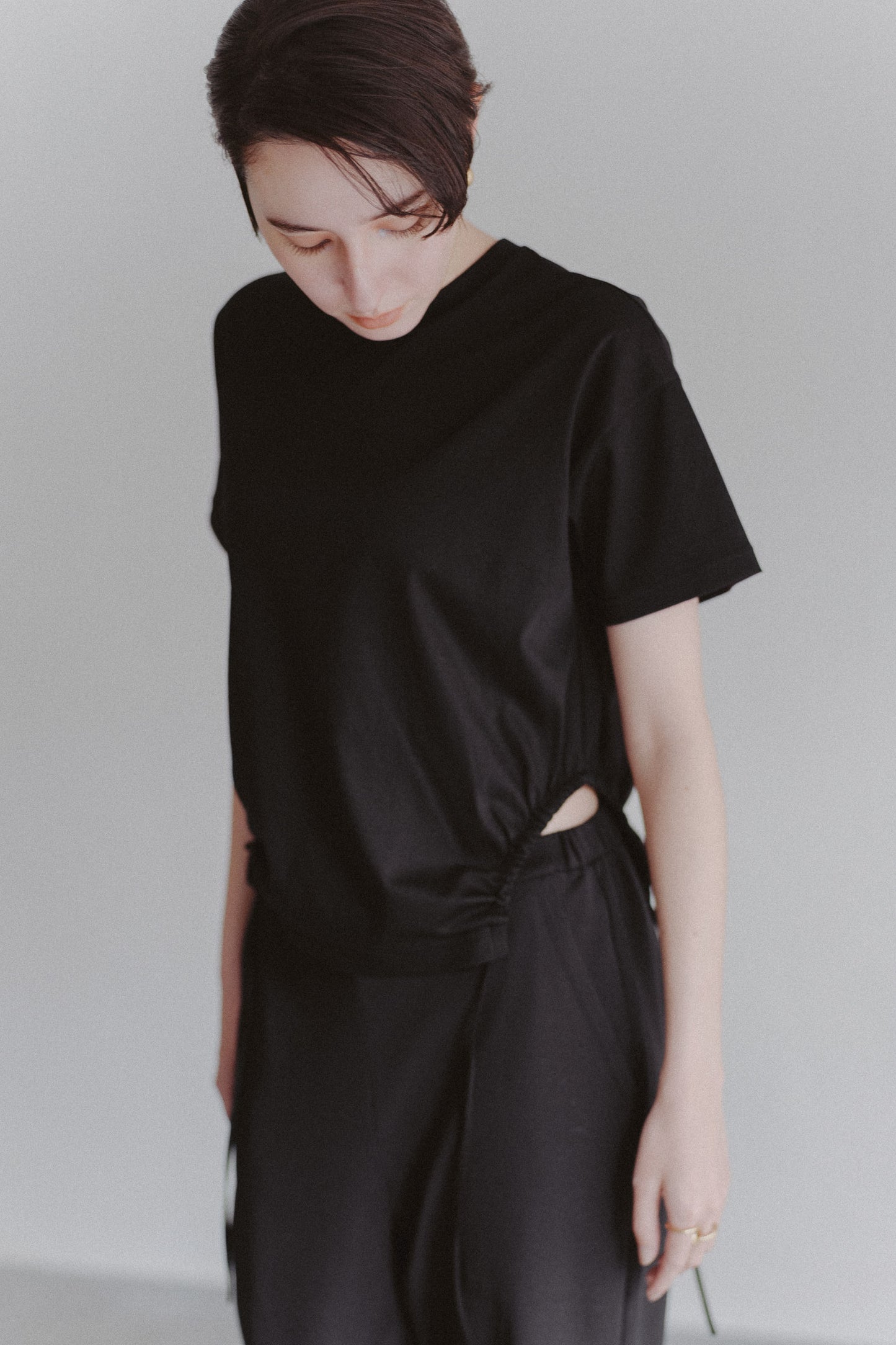 Curve gather tee (2color)