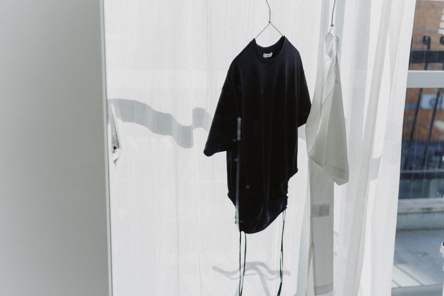 Curve gather tee (2color)