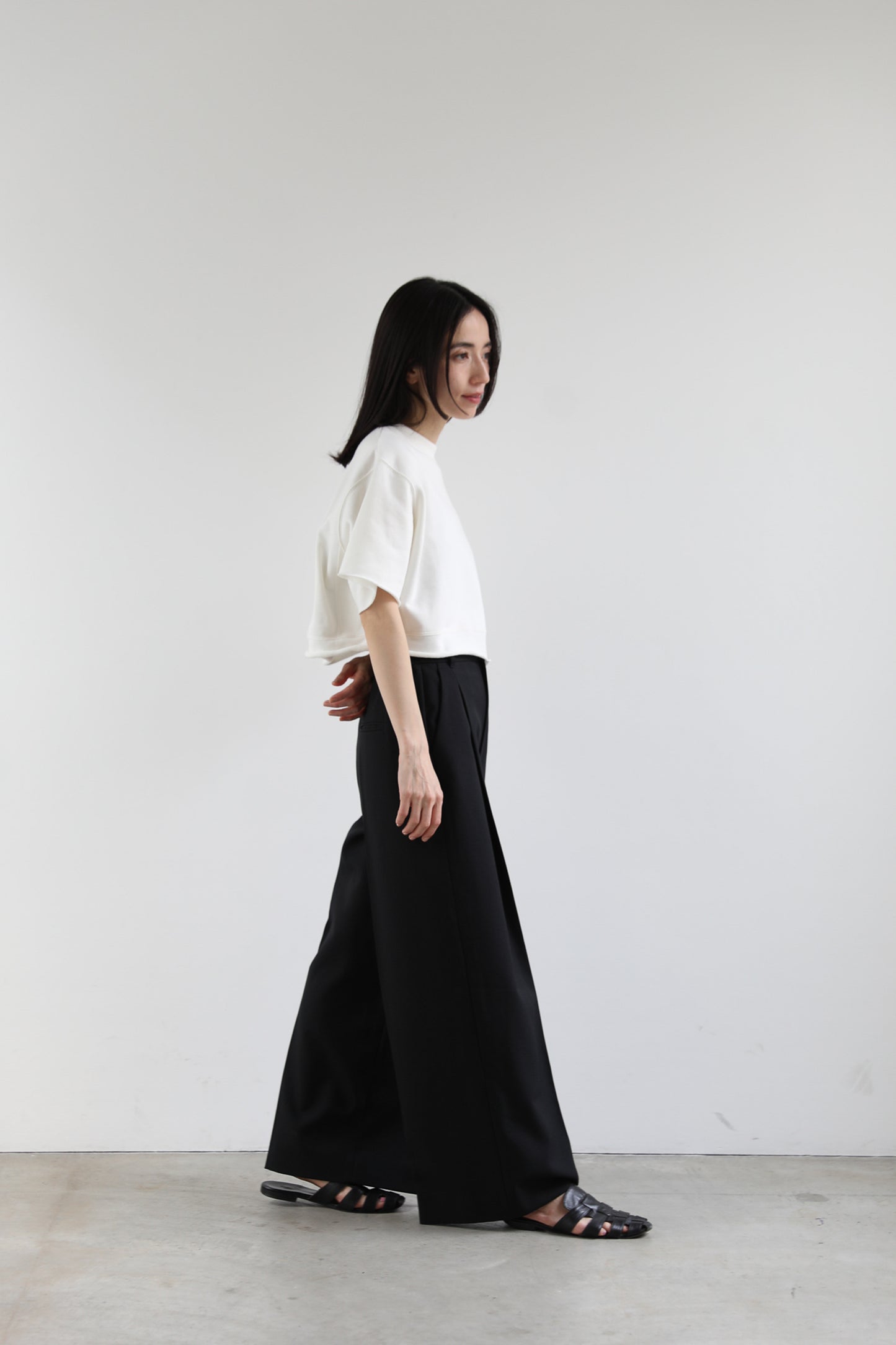 Cropped block sweater (3color)