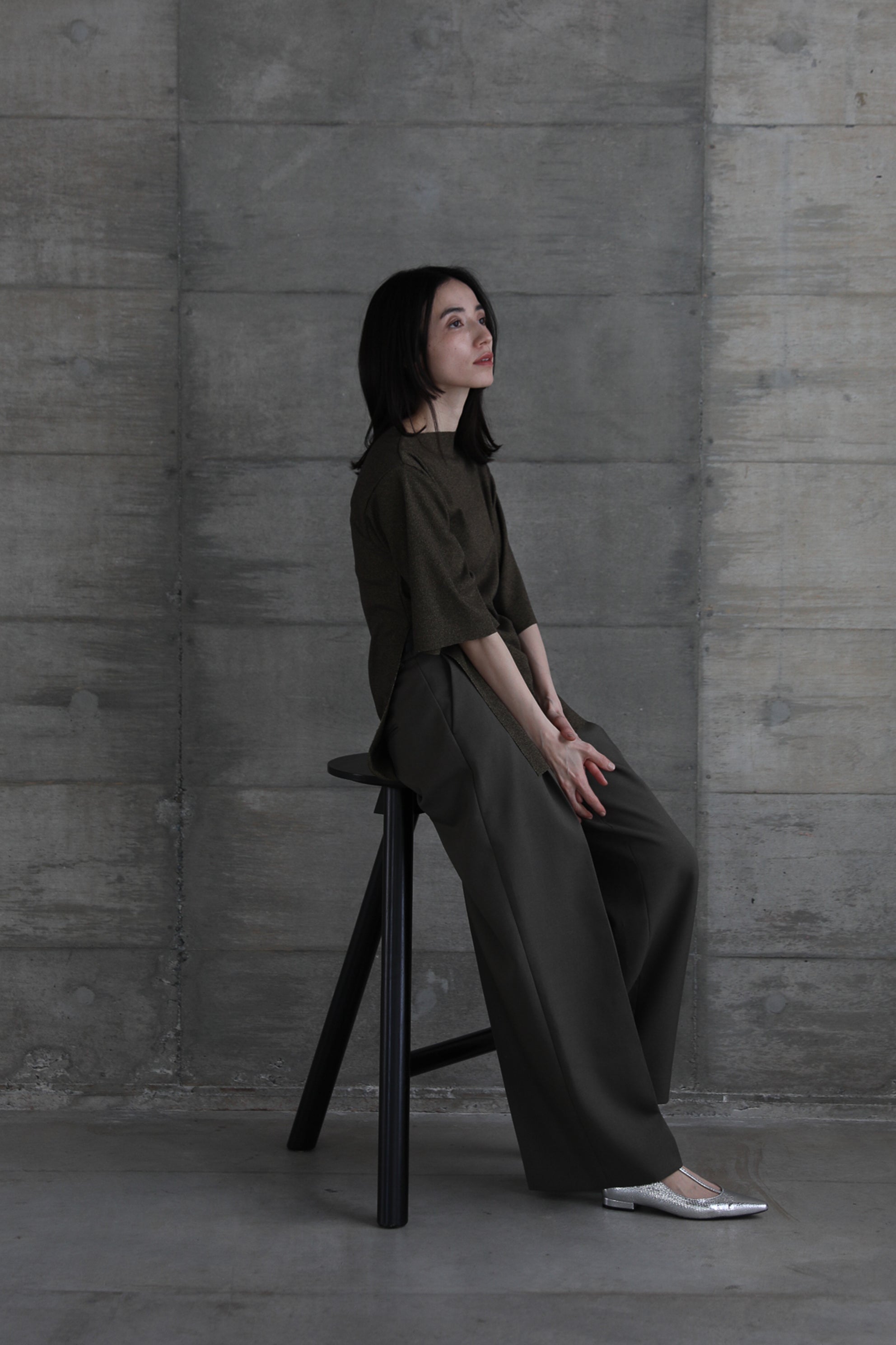 Side slit rib t (2color) – IFMEH