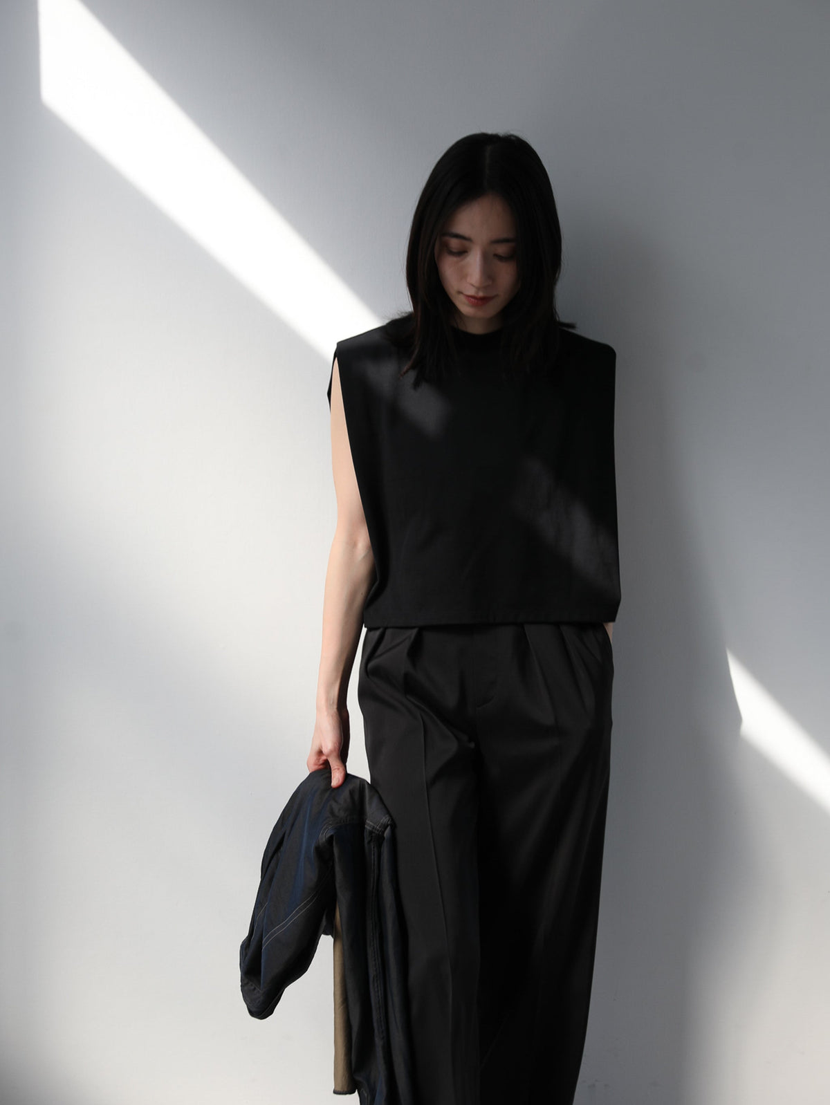 Cropped tuck tops (1color)