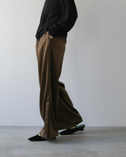 Satin slit pants (2colors)