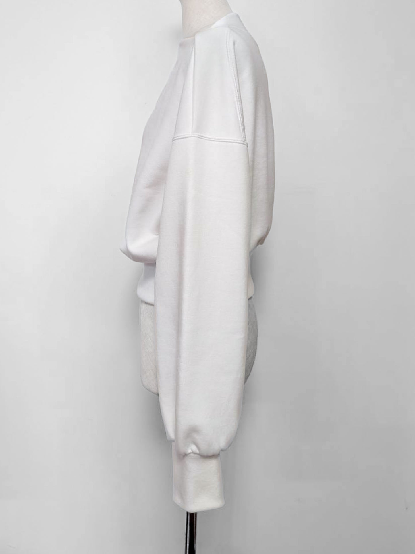 Edge neck sweater (2color)