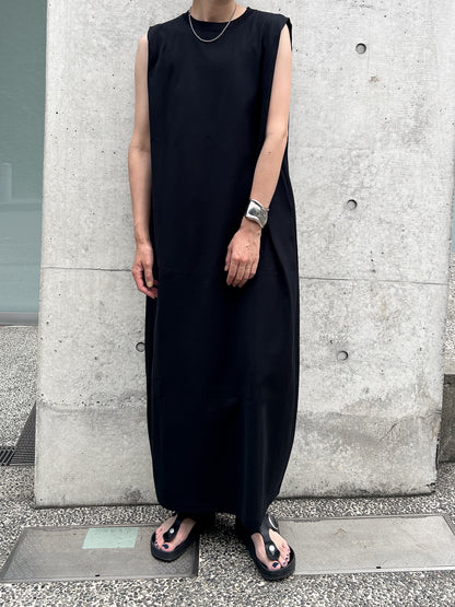 Tuck dress -black-