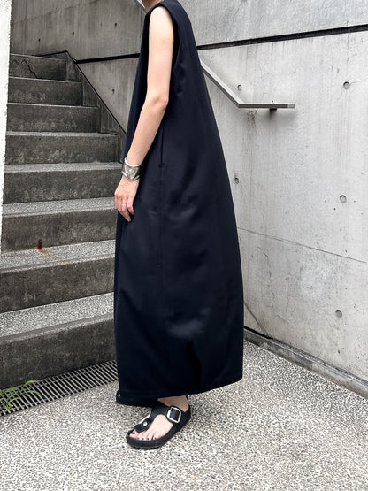 Tuck dress -black-