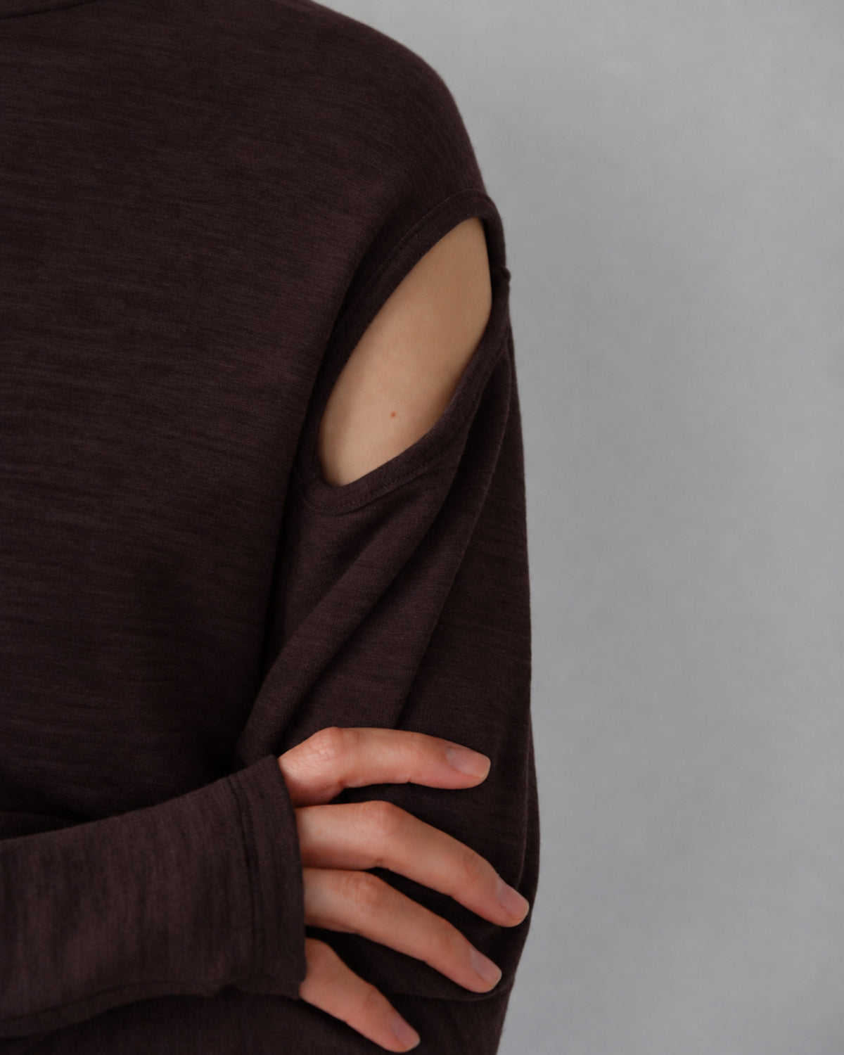 Hole wool t (2colors)