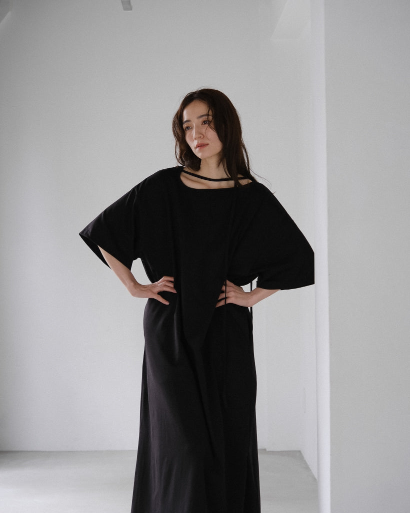 Asymmetry Cut Dress (2colors)