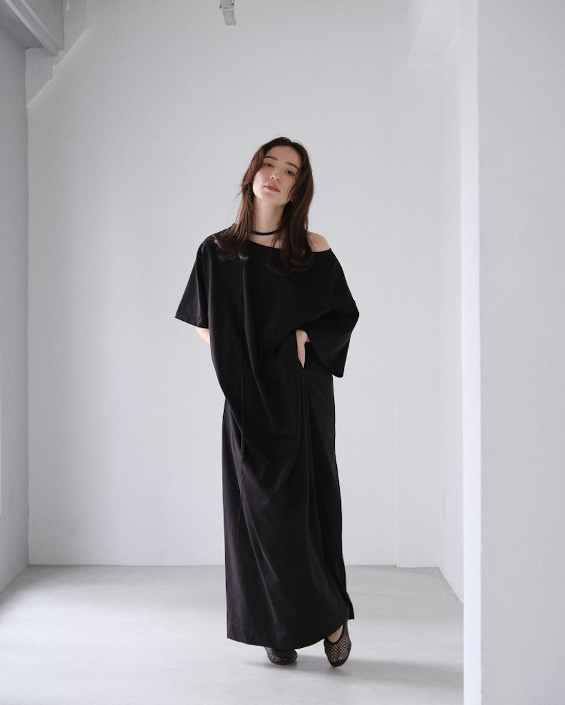 Asymmetry Cut Dress (2colors)