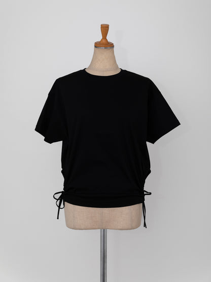 Curve gather tee -black-