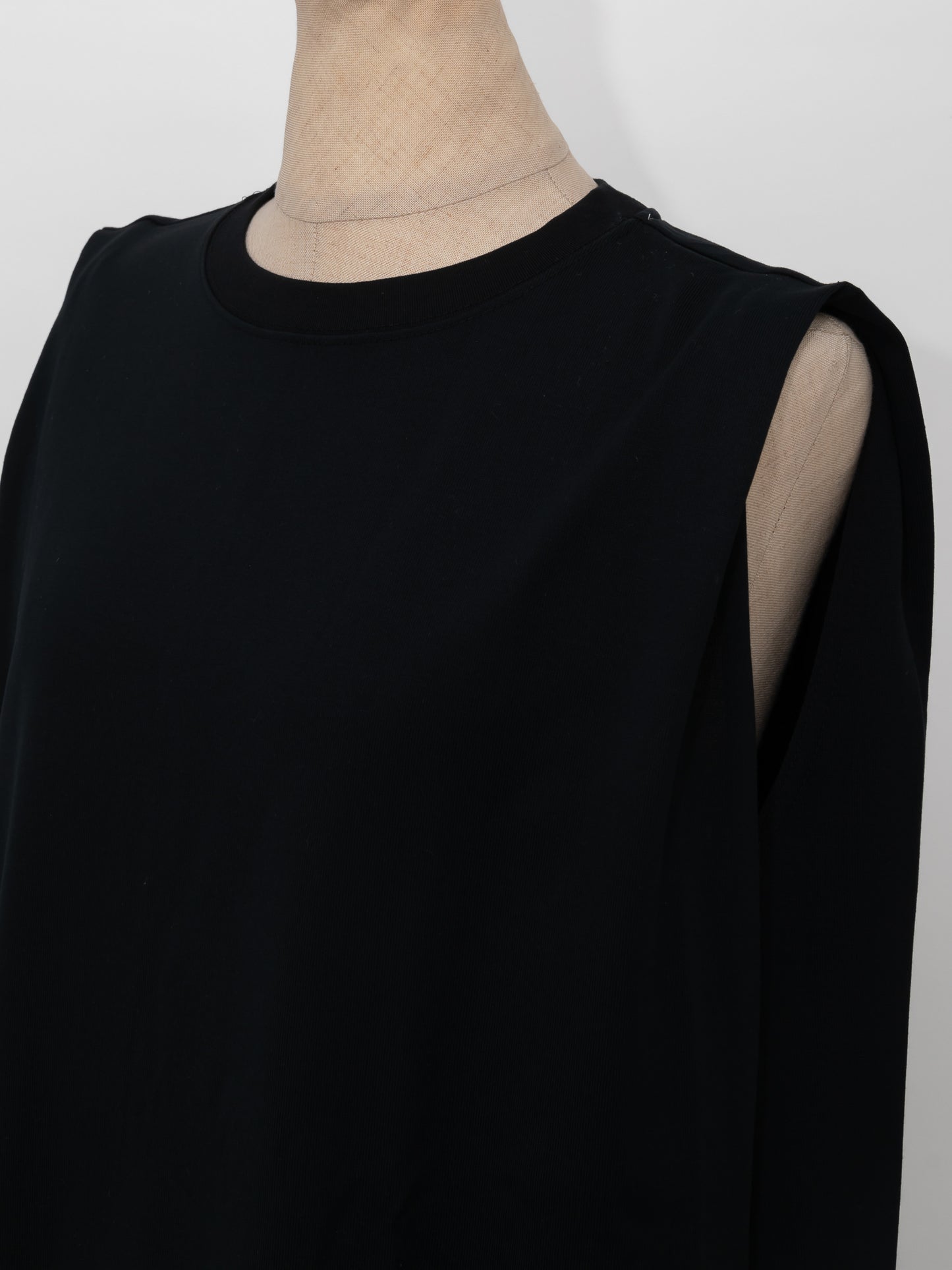 Tuck dress -black-