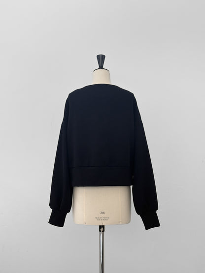 Edge neck sweater (2color)