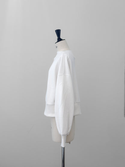 Edge neck sweater (2color)