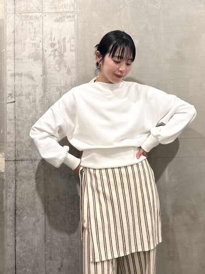 Edge neck sweater (2color)