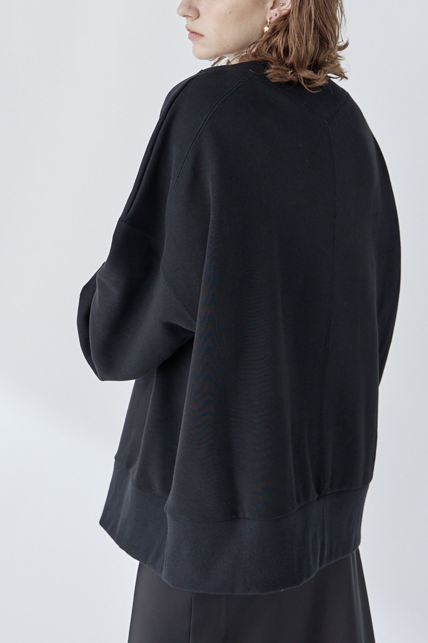 edge neck sweater (-black-)