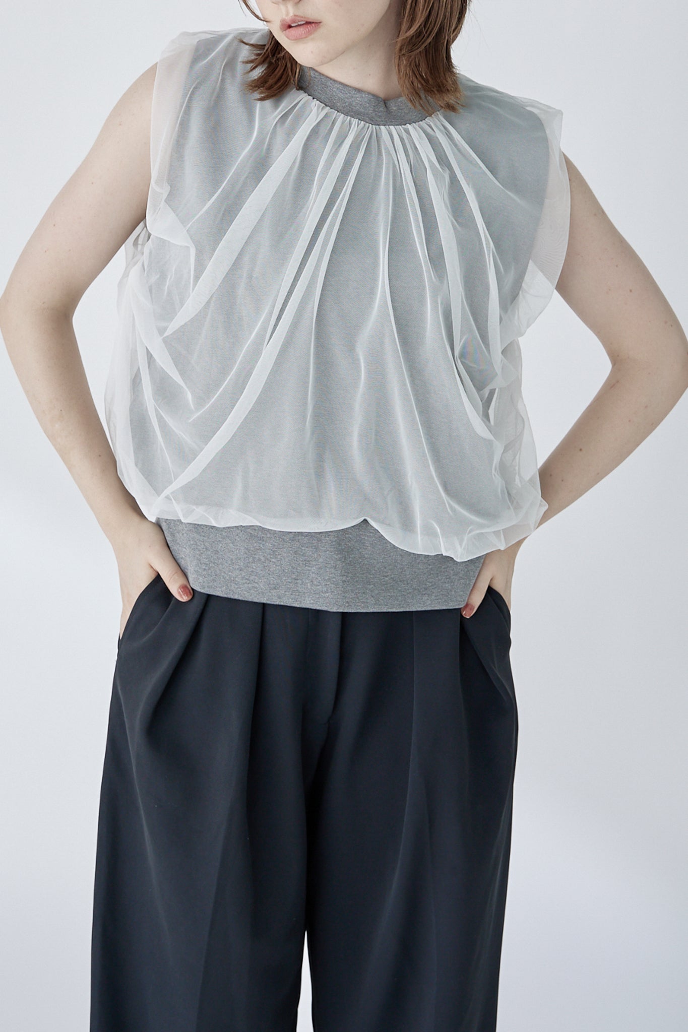 chulle gather tops -grey-