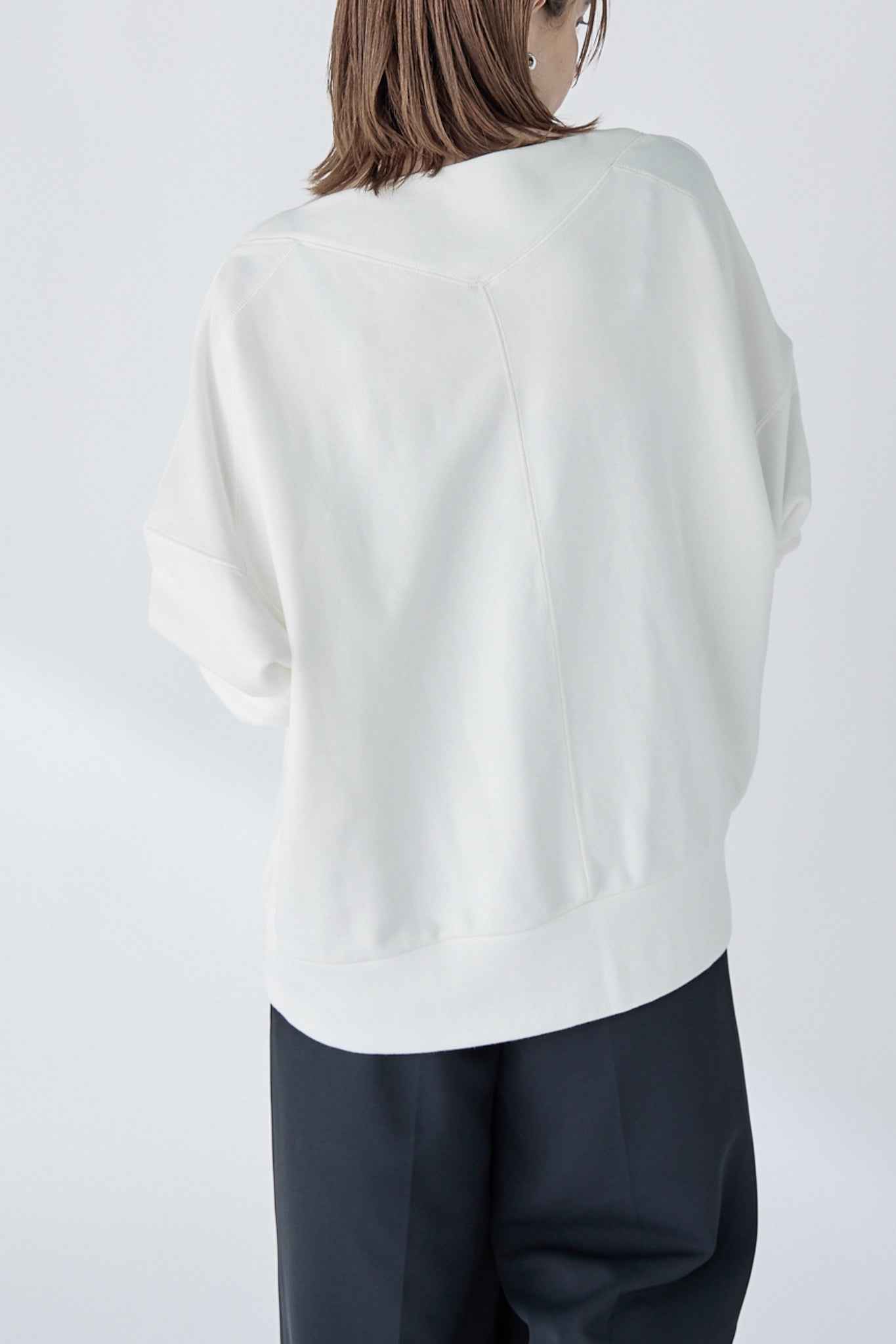 edge neck sweater (-white-)