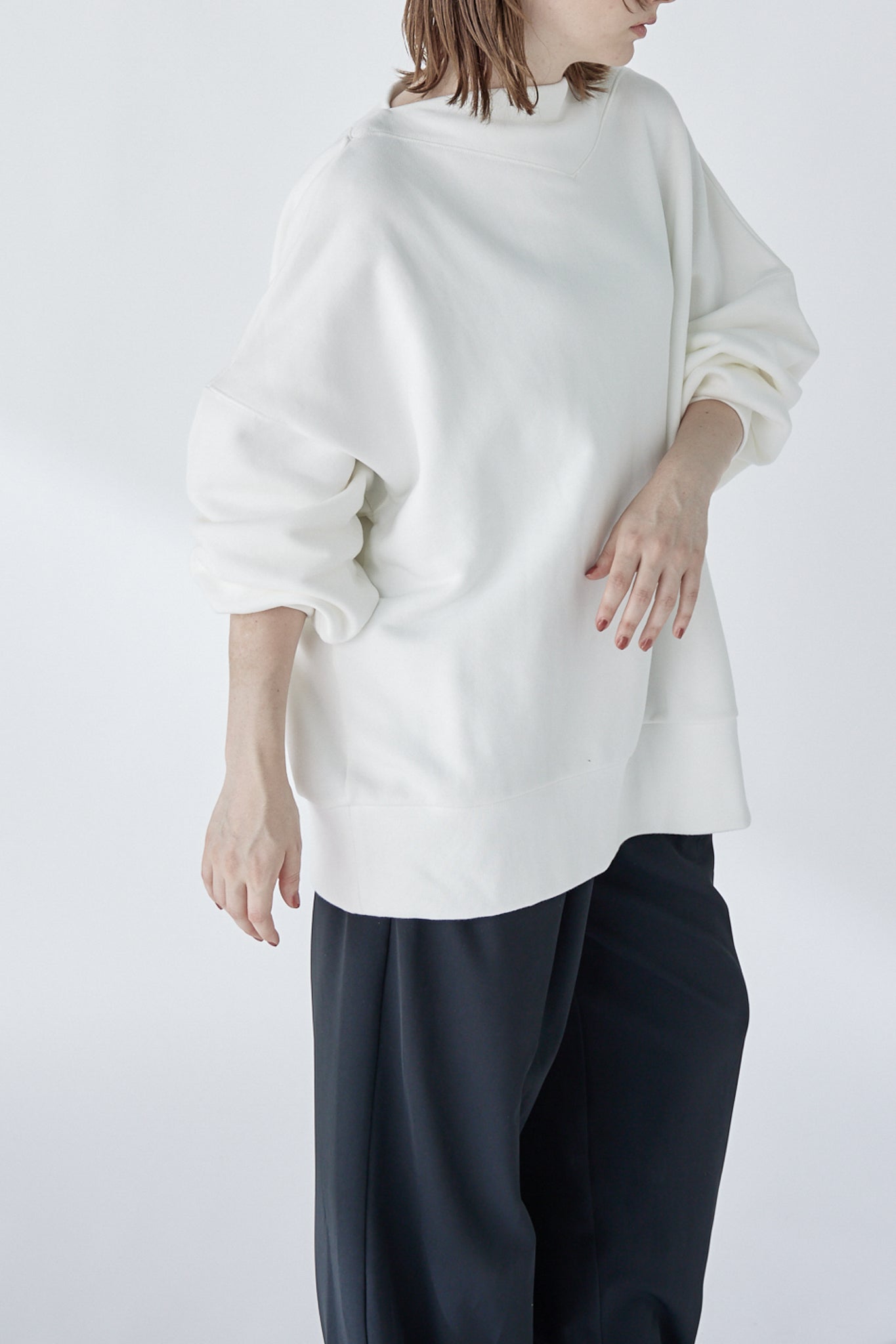 edge neck sweater (-white-)