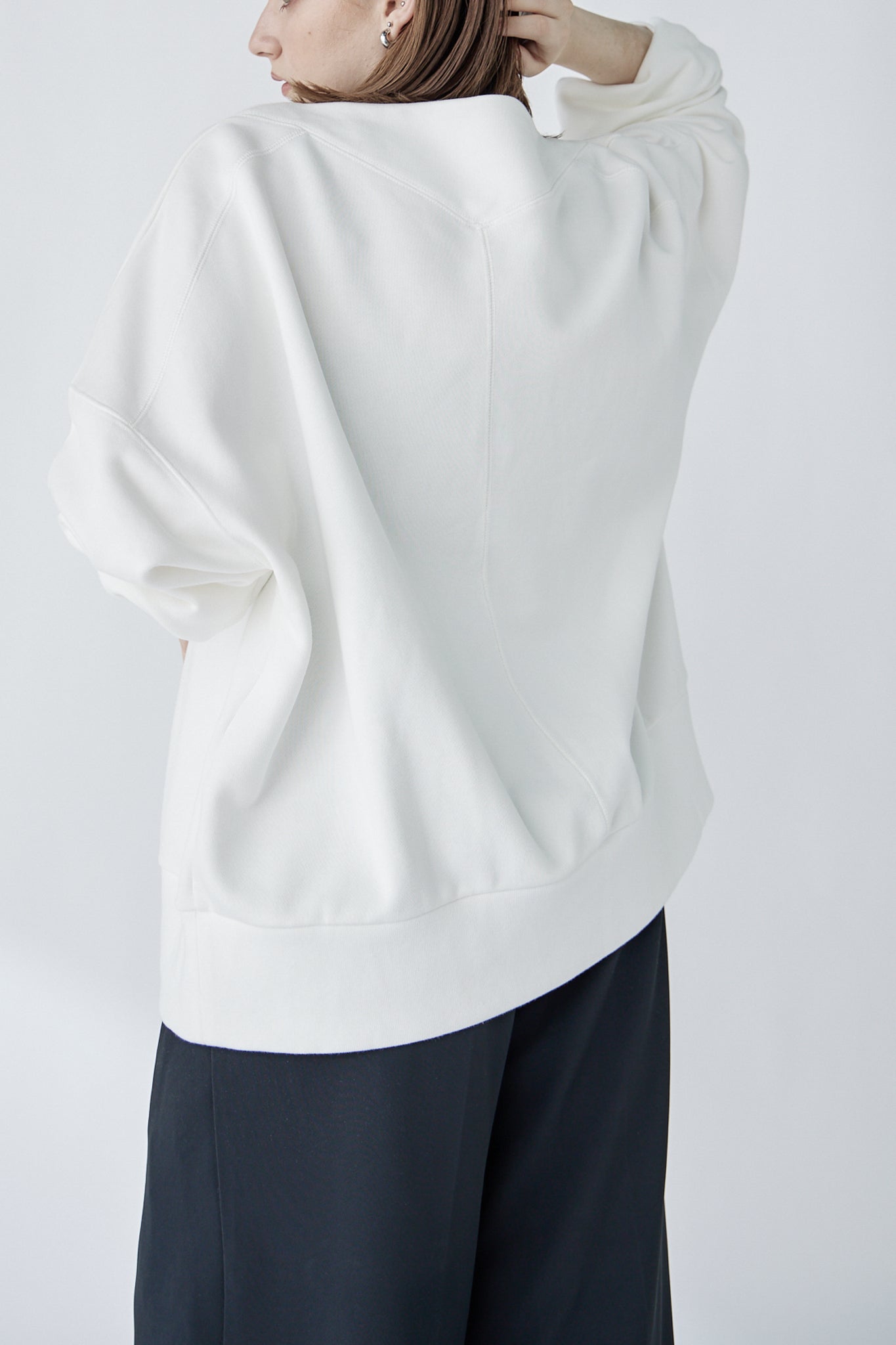 edge neck sweater (-white-)